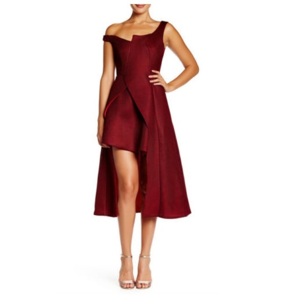 ISSUE NEW YORK RED burgundy asymmetrical dress M-L